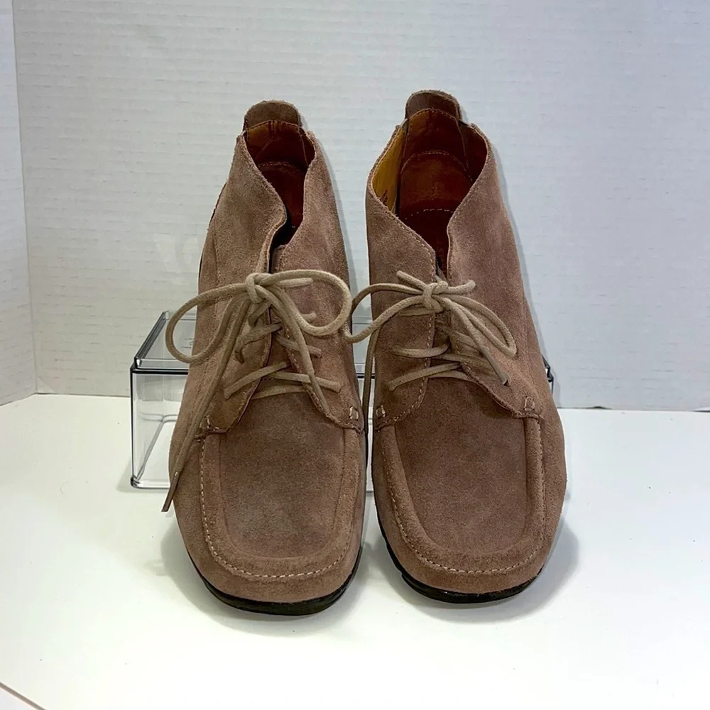 EASY Spirit Suede Moccasin chukka boot